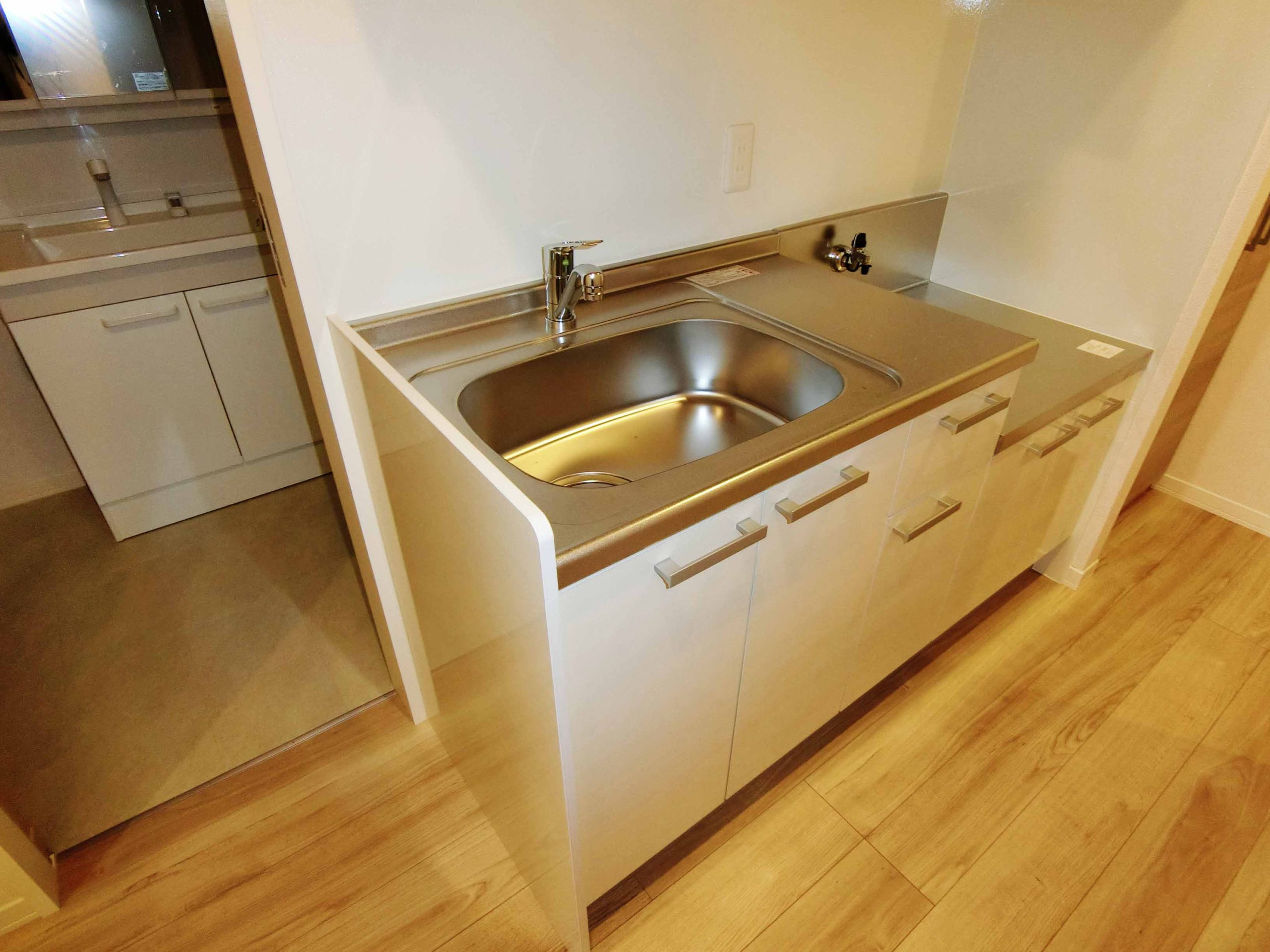 中区宝町　リビエーヌⅡ 302号