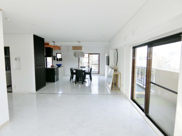 ライオンズマンション京橋川公園　14階