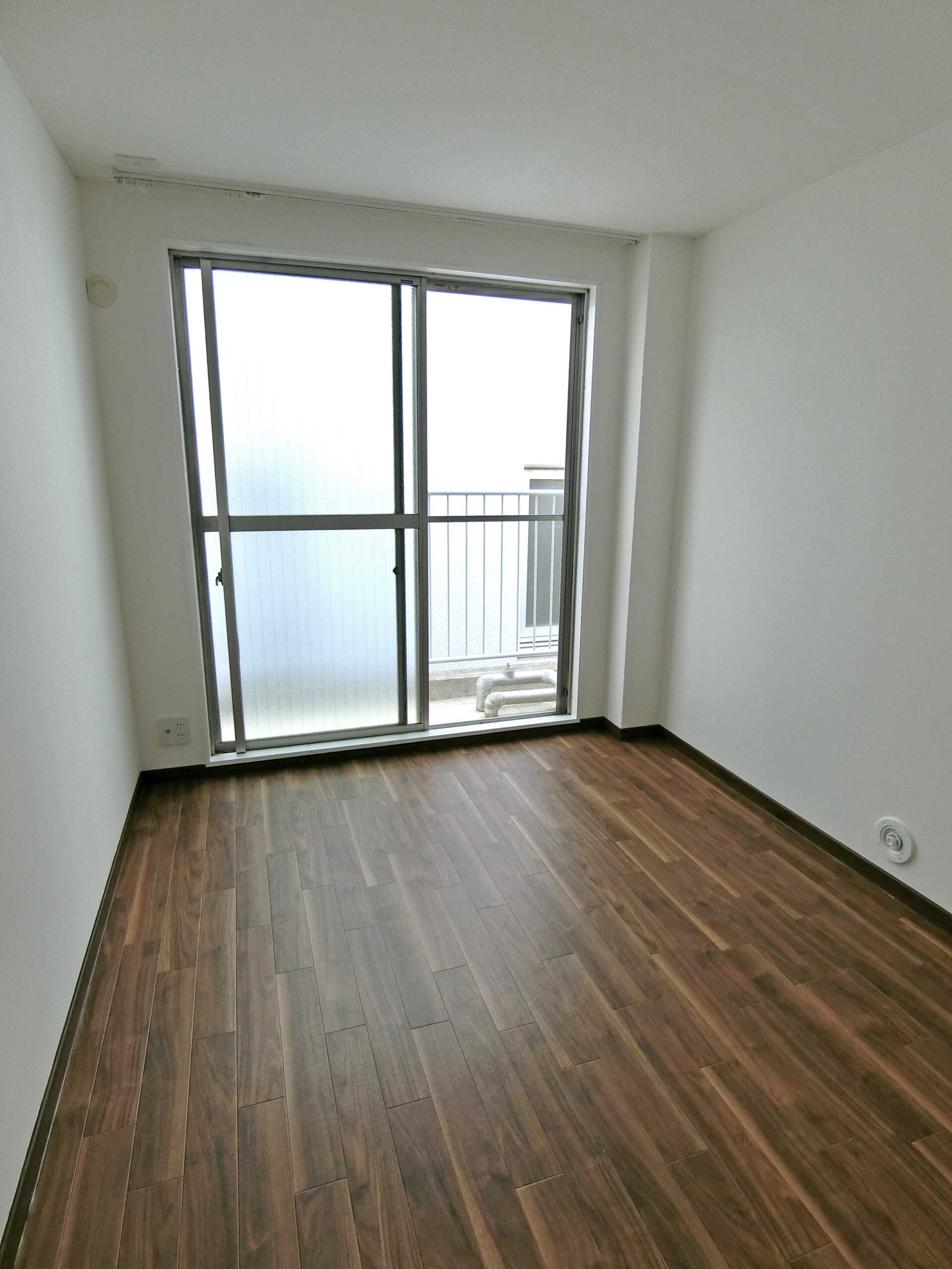 中区三川町　オセアンビル