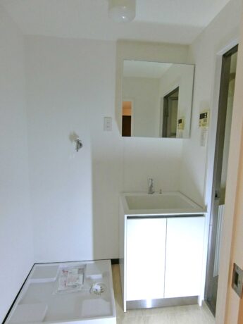 中区三川町　オセアンビル