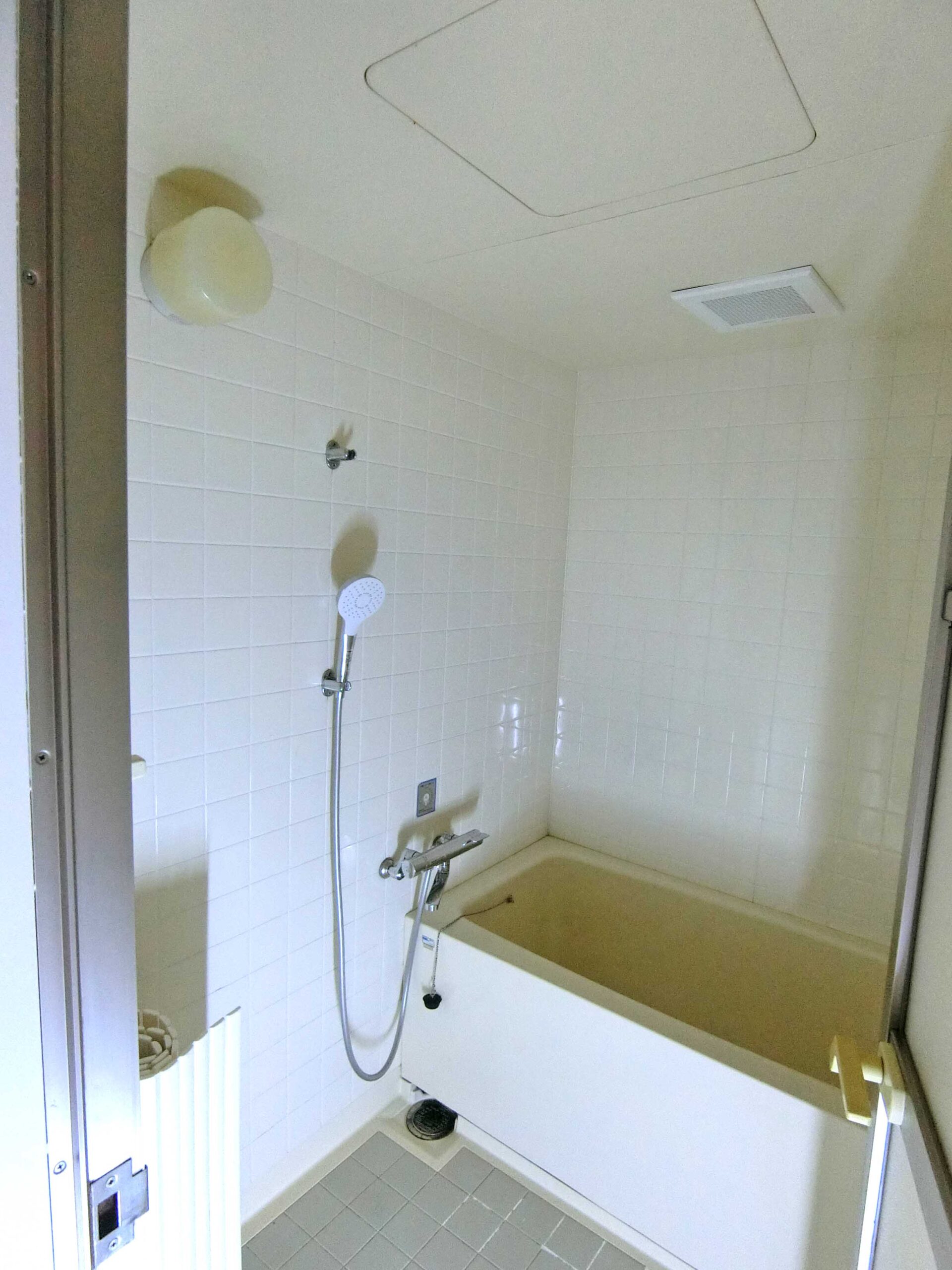 中区三川町　オセアンビル