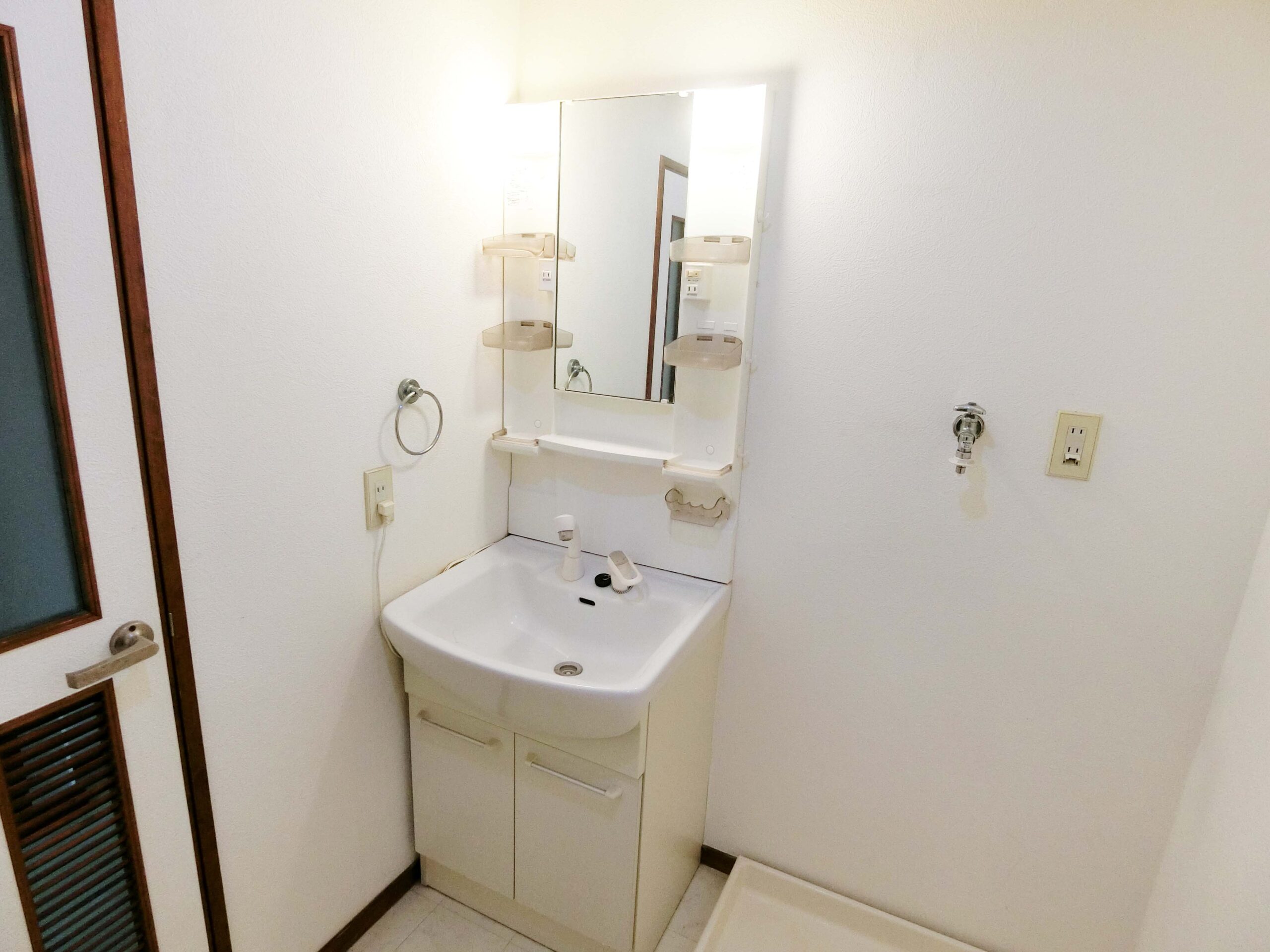 南区皆実町　みなみ町ハイツ　203