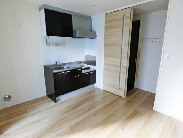 中区宝町　リビエーヌⅡ 201号