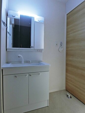 中区宝町　リビエーヌⅡ 201号